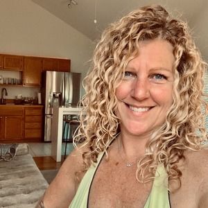 Meet your Posher, Shelli